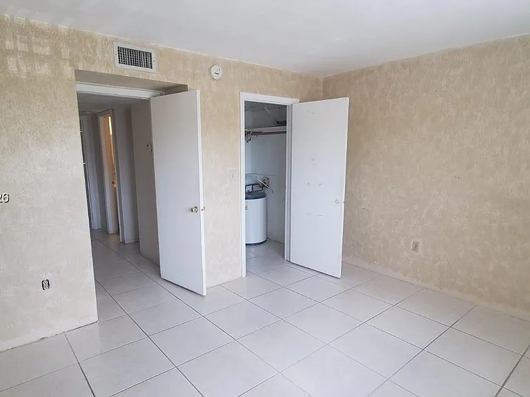465 Swallow Dr #9 — Photo 3