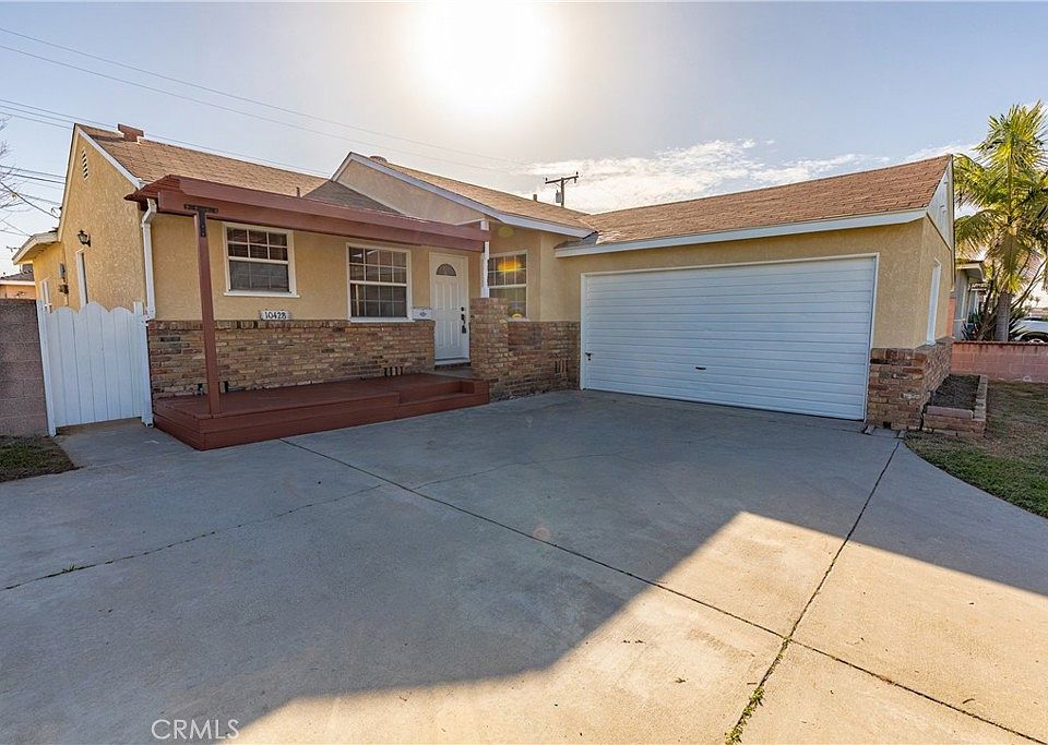 1st image of 10428 Hopland St