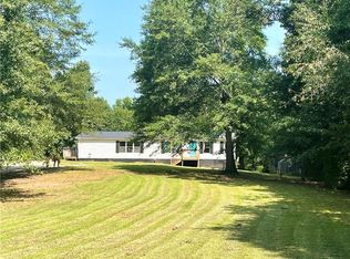 5926 Savannah Ln, Lula, GA 30554