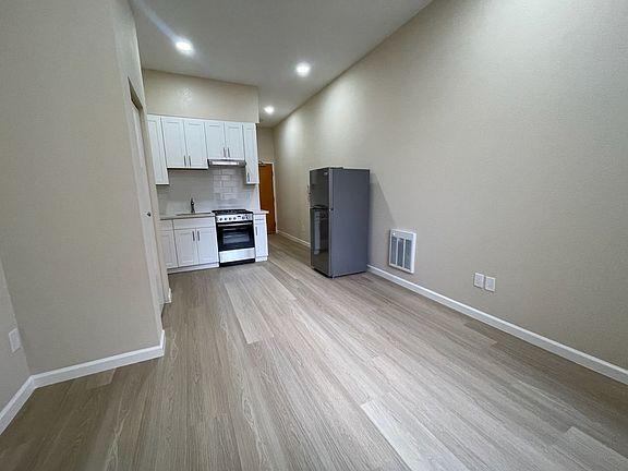 2nd image of 1012 Grant Ave APT 2C