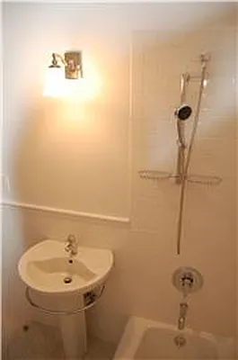 Rented by Dwelling NYC | media 2
