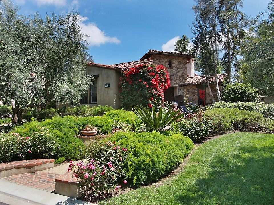 1st image of 6943 Calle Portone