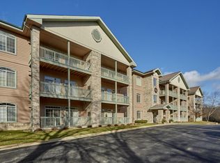 13070 W Bluemound Rd, Elm Grove, WI 53122