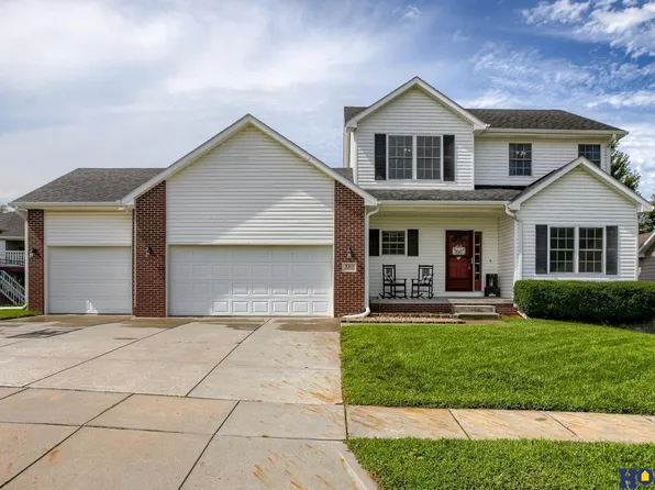3215 Whitlock Rd, Lincoln, NE 68516