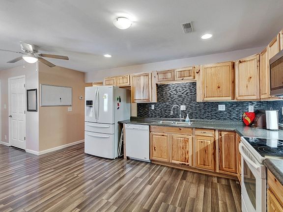 2nd image of 530 Midway Dr