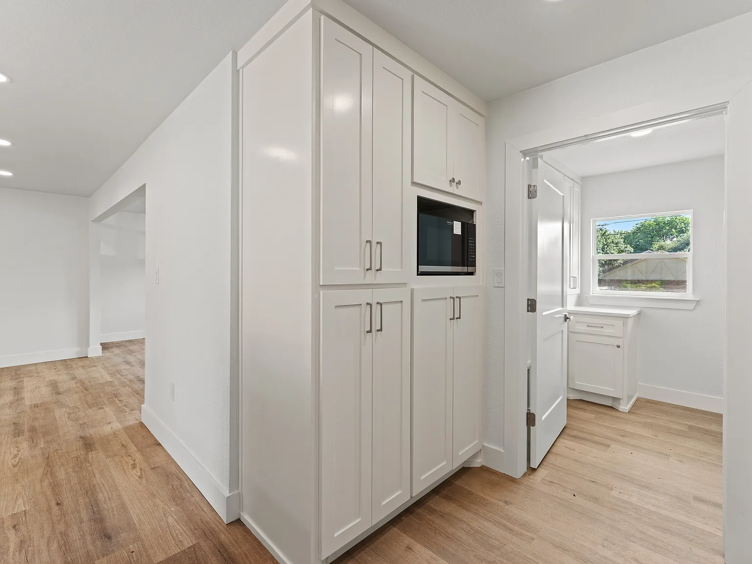 2701 Macarthur Drive - 1 — Photo 3
