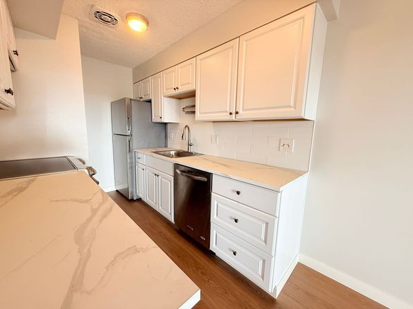8590 SW Canyon Ln #8570
