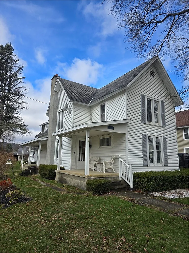 2 Morgan St photo 1