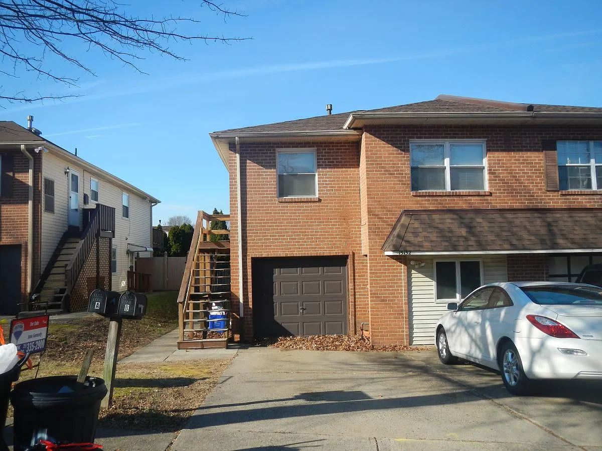 3 bed, 2000 sqft, $2,700 — Photo 2