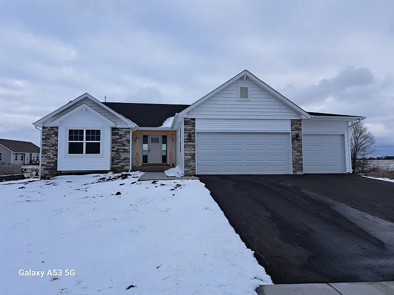 12407 Lakeview Dr — Photo 5