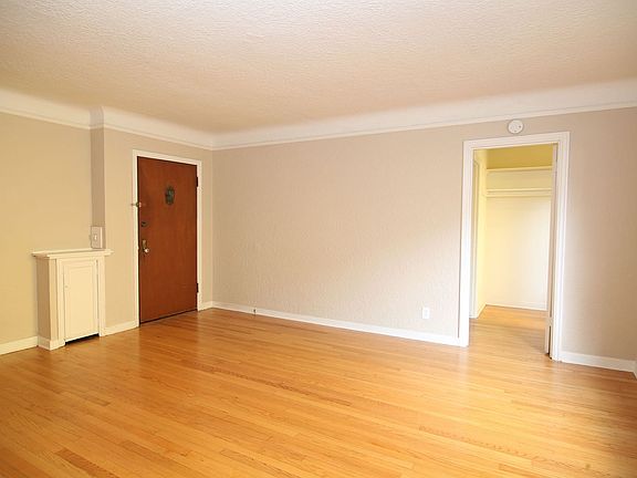 2nd image of 512 Boylston Ave E #127