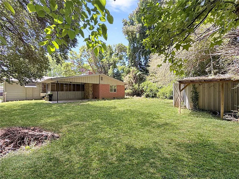 10624 Woodcock St — Photo 18