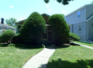 2104 Brummel St, Evanston, IL 60202