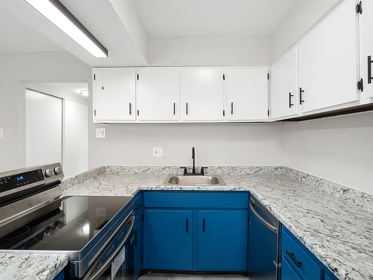 4120 Geraldine Ave #1 — Photo 44