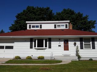 1346 S 24th St, Manitowoc, WI 54220