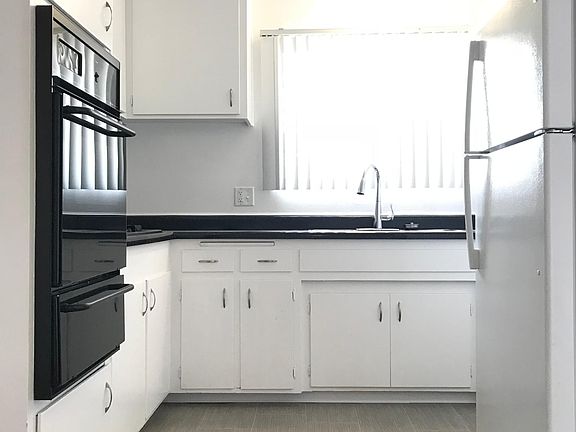 2nd image of 2712 Mission Village Dr APT I1
