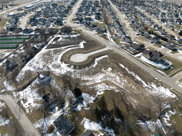 316 Young Ct, Center Pt, IA 52213