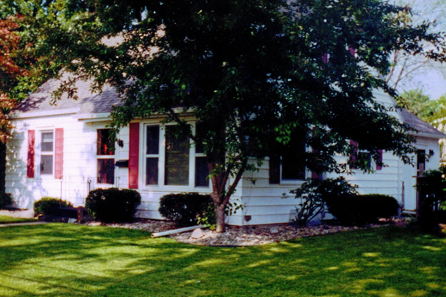 709 S Swegles St photo 1