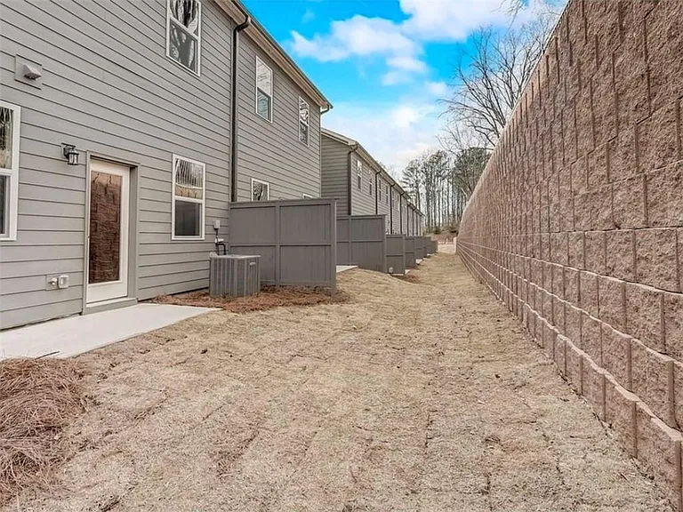 1632 Gunnin Trce NW — Photo 29