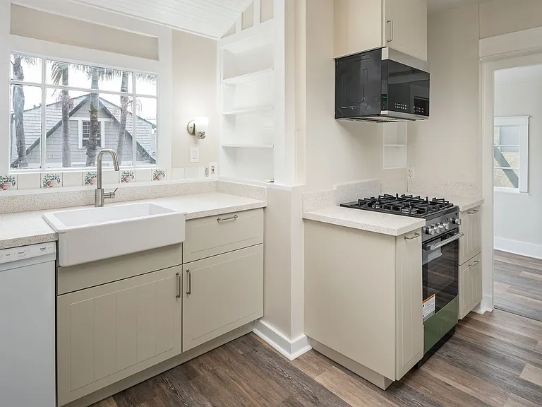 3031 Ivy St #2 — Photo 7