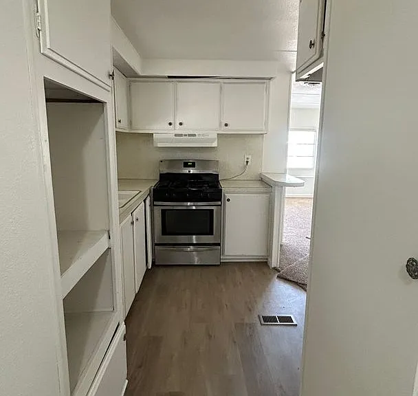 750 Santa Clara Cir — Photo 4