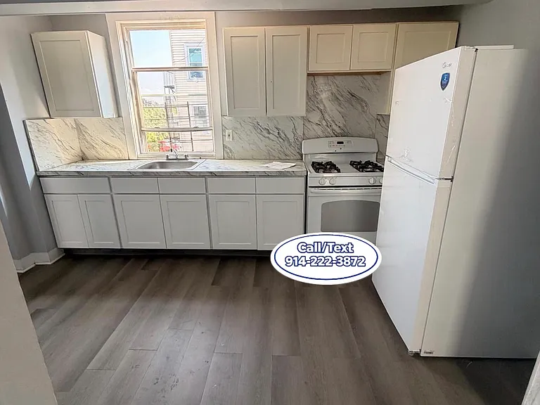 125 N 5th Ave #2 — Photo 1