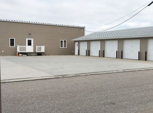 Ellington Apartments, Minot, ND 58703