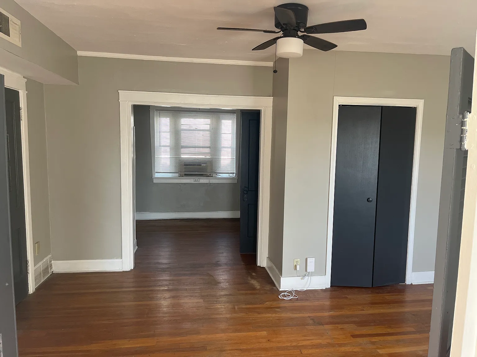 Studio, 500 sqft, $675 — Photo 2