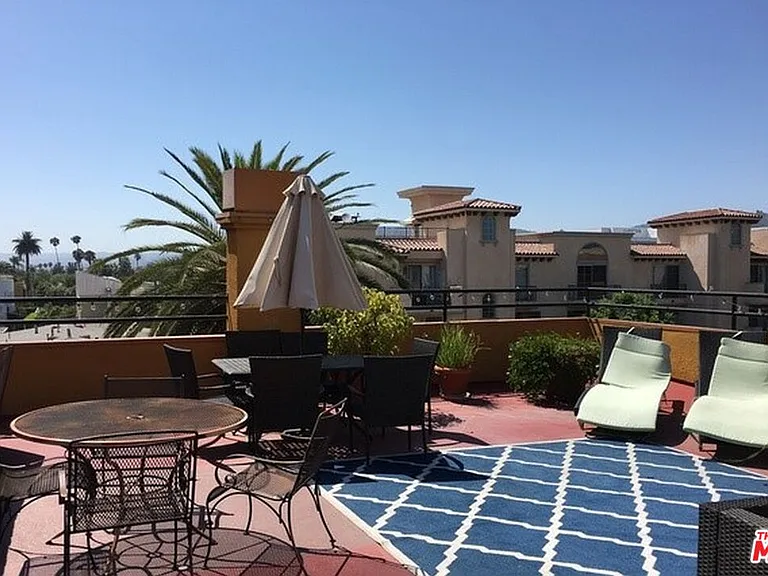828 N Hudson Ave #207 — Photo 11