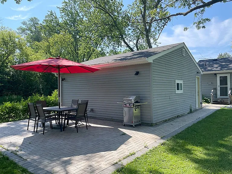 N Bayview Dr — Photo 22