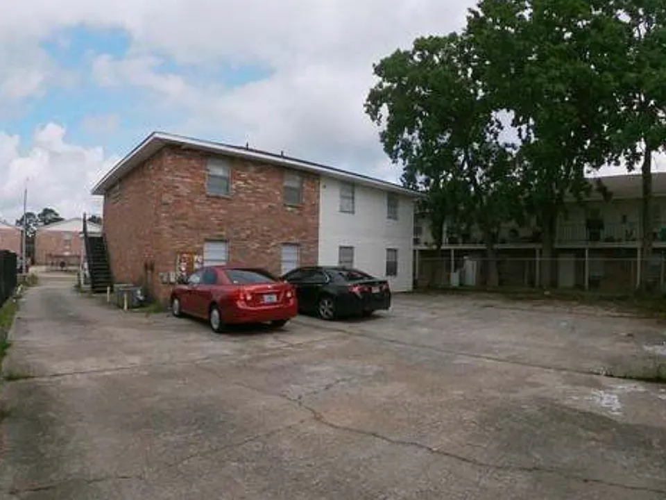 4554 Y A Tittle Ave