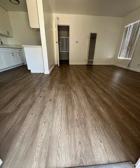 1540 & 1544 W. Florence Avenue — Photo 26