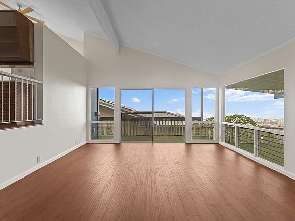 4th image of 2218 Halekoa Dr