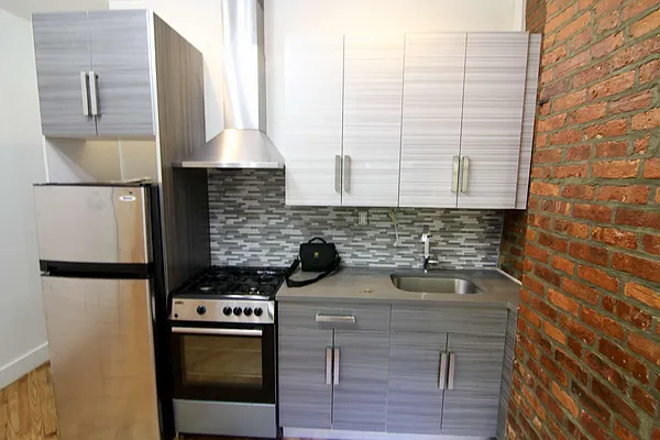 Rented by Lucky Apt Inc | media 17