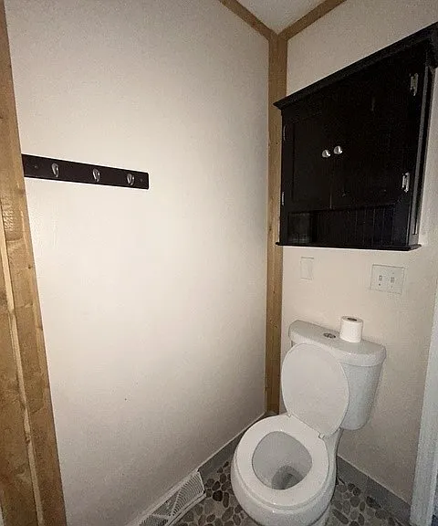 46 E Square Lake Rd — Photo 5
