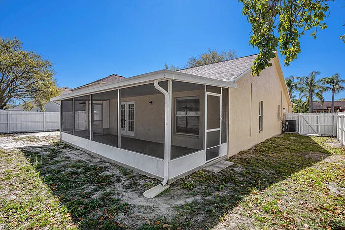 12712 Longcrest Dr — Photo 24
