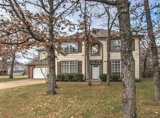 7302 W 36th St, Tulsa, OK 74107