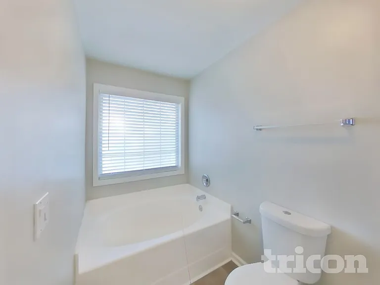 311 Turtle Pointe Dr — Photo 11