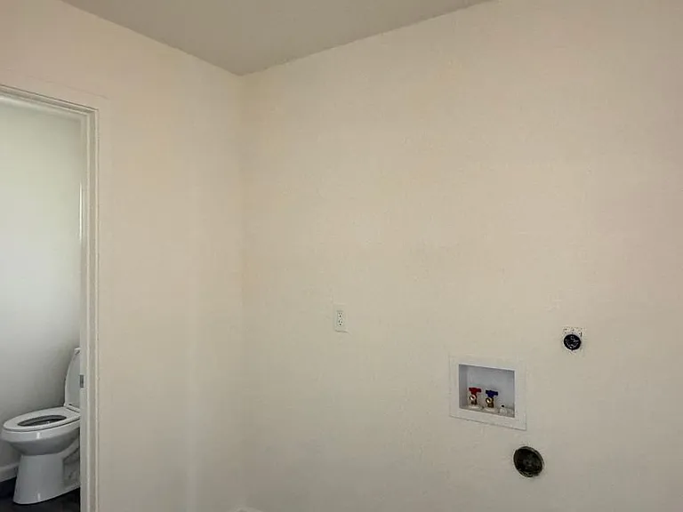 431 S G St — Photo 8