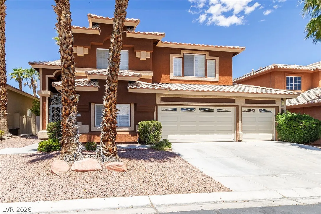 4 bed, 4.0 bath, 3738 sqft, $4,500 — Photo 1