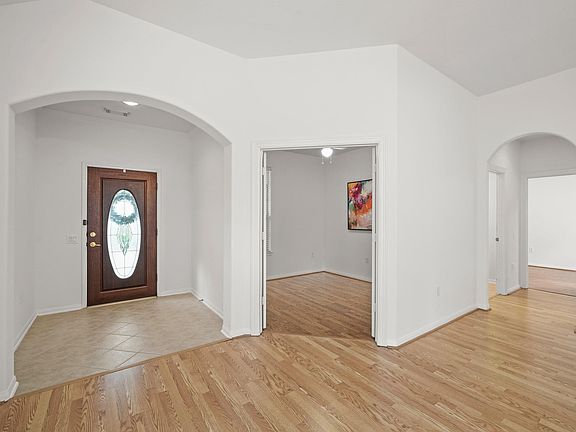 4th image of 25003 Spring Ash Ln