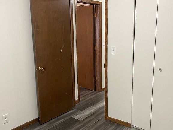 5th image of 3404 Emerson Ave S #204