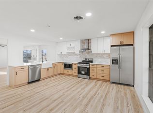 15903 Hickory Dr, Alvin, TX 77511