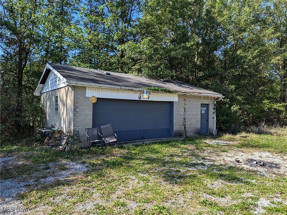 2nd image of 22620 Courtney Rd