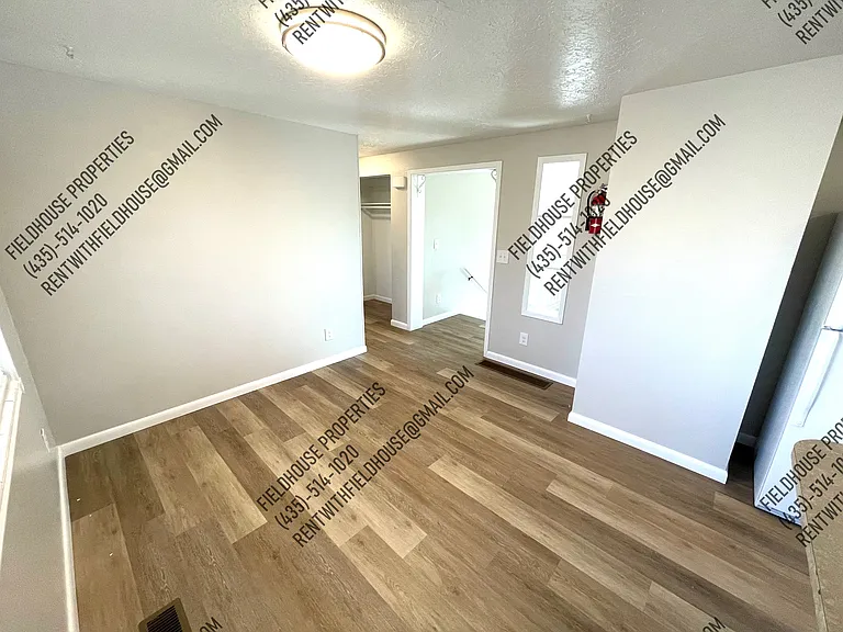 881 N 500 E — Photo 6