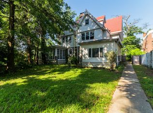 605 Vernon Rd, Philadelphia, PA 19119