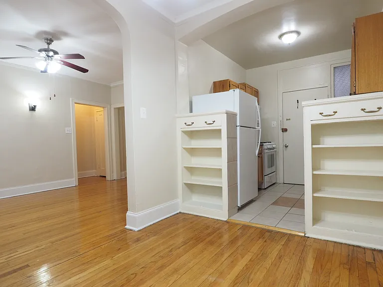 4937 N Whipple St #2E — Photo 9
