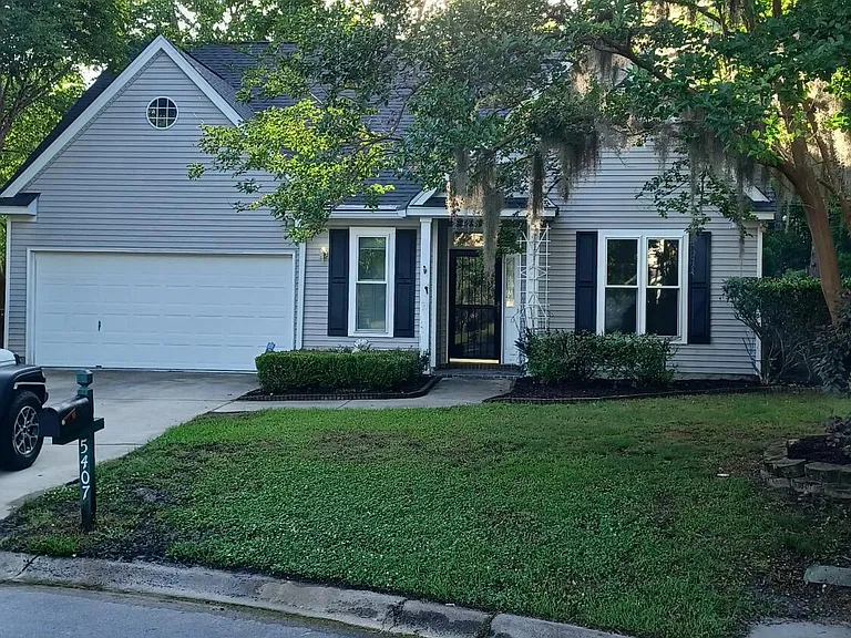 5407 Crosland Ct E — Photo 1