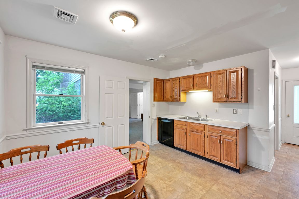 28-Lower Level Kitchen