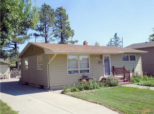 4828 Pierre St, Rapid City, SD 57702